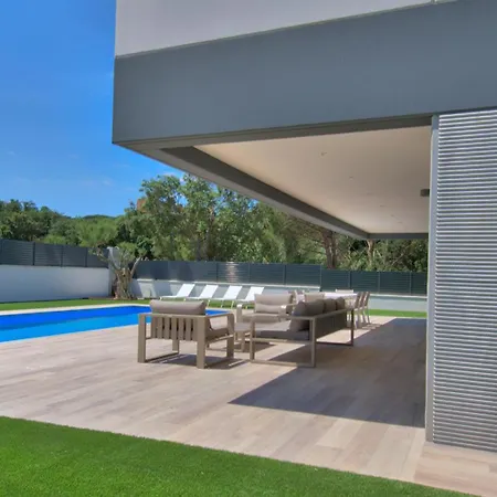 Modern Olivera With Private Pool Tatil Evi