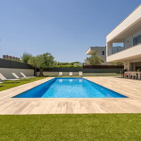 Holiday home Modern Olivera With Private Pool *
