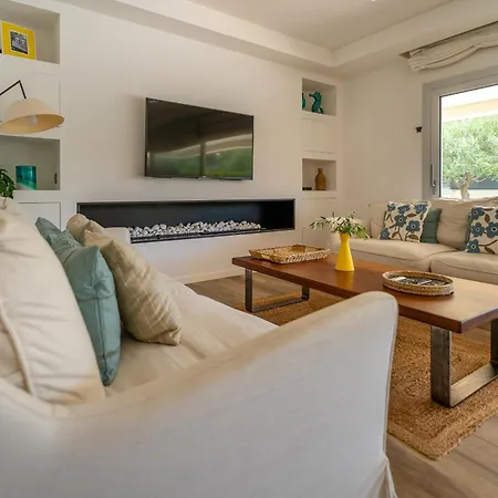 Modern Olivera With Private Pool