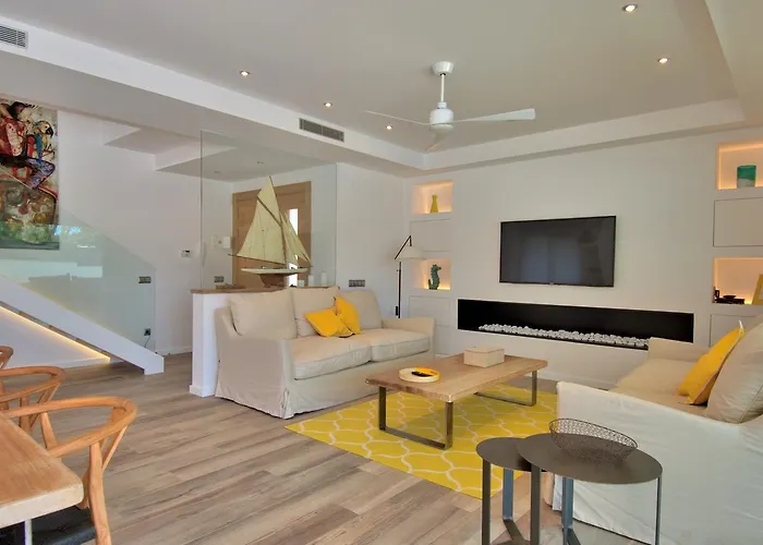 בית נופש Modern Olivera With Private Pool *