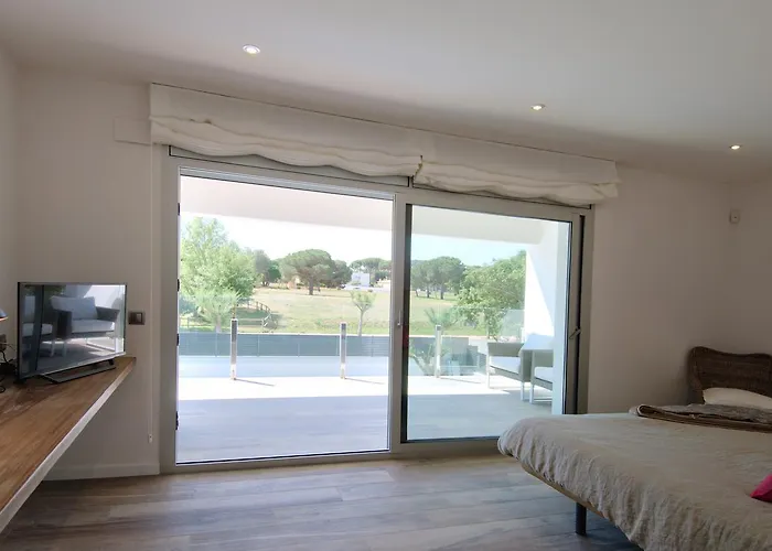 בית נופש Modern Olivera With Private Pool *