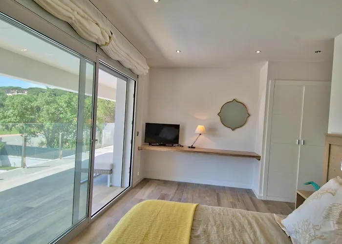 בית נופש Modern Olivera With Private Pool *