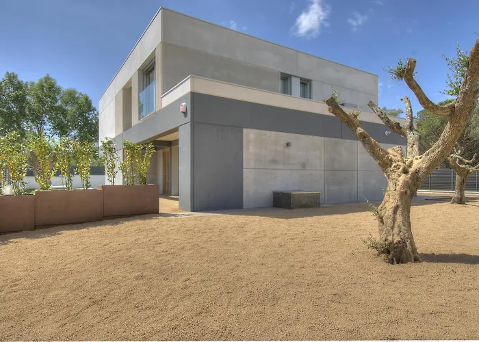 בית נופש Modern Olivera With Private Pool *