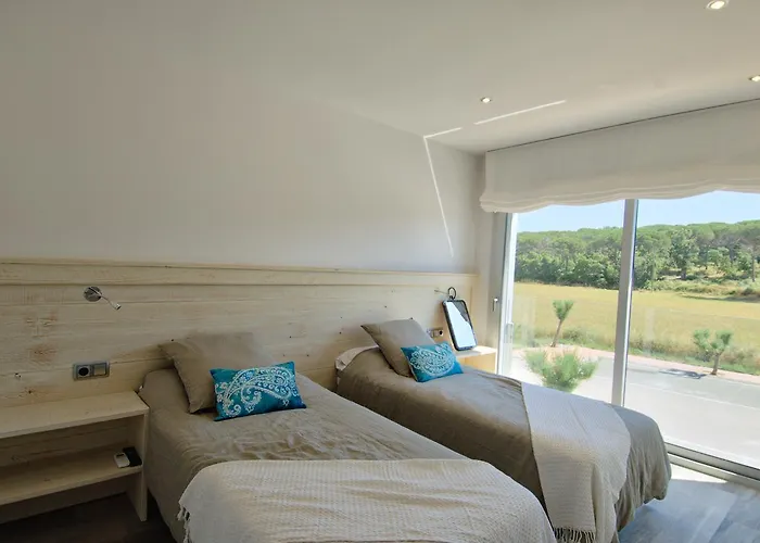 בית נופש Modern Olivera With Private Pool *