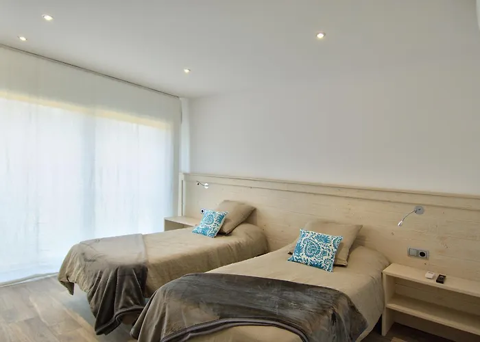 בית נופש Modern Olivera With Private Pool *