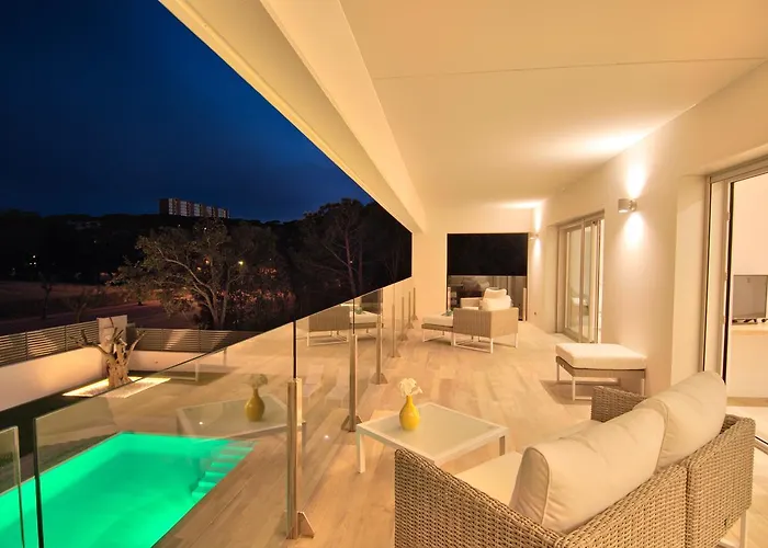 בית נופש Modern Olivera With Private Pool *
