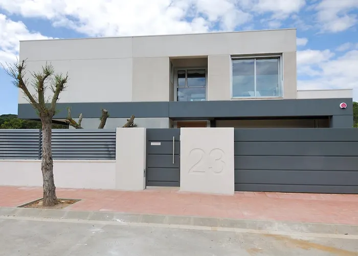 Modern Olivera With Private Pool * קאלייה דה פאלאפרוג'ל