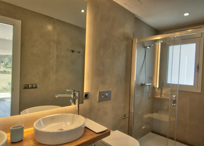 בית נופש Modern Olivera With Private Pool *